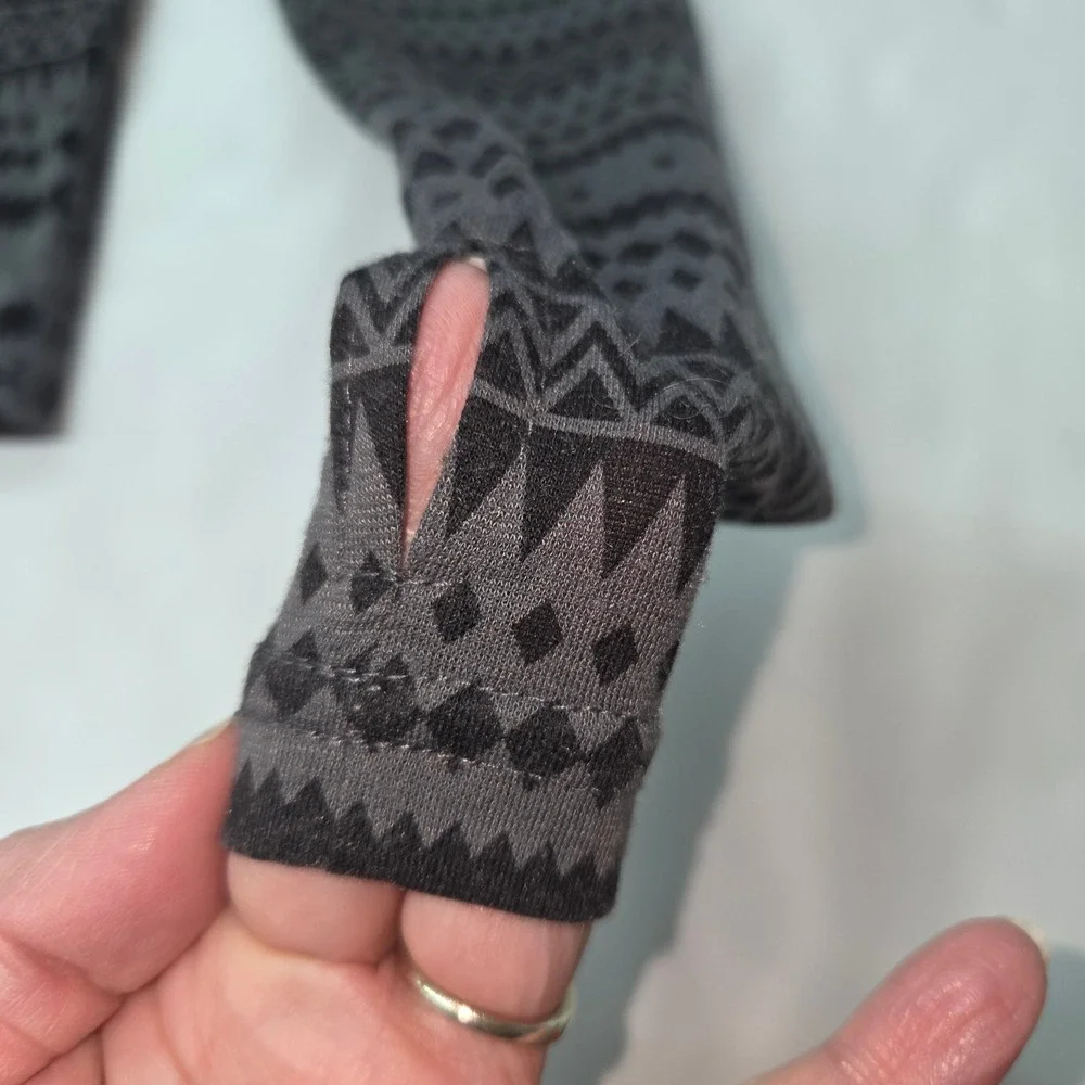 Guide Gear Women's Gray‎ Black Geometric Print Long Sleeve Thumbhole Top Size S